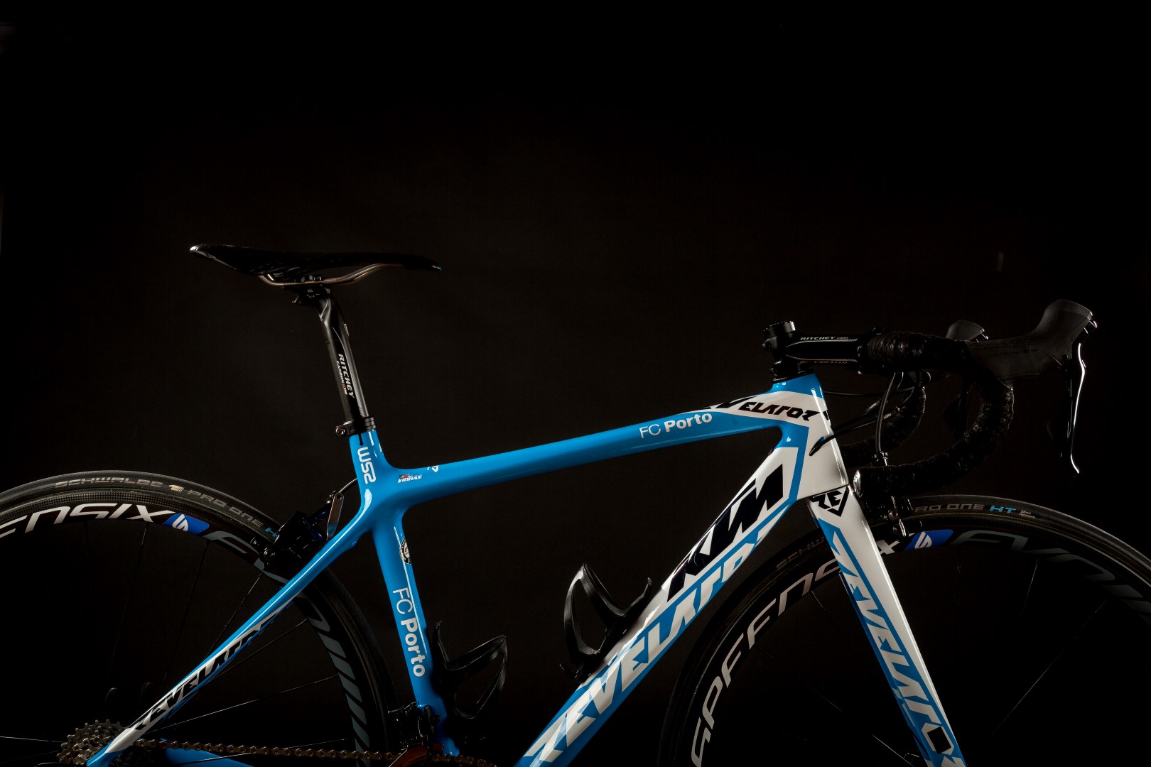 Revelator-w52-fc-porto-2017 (12)